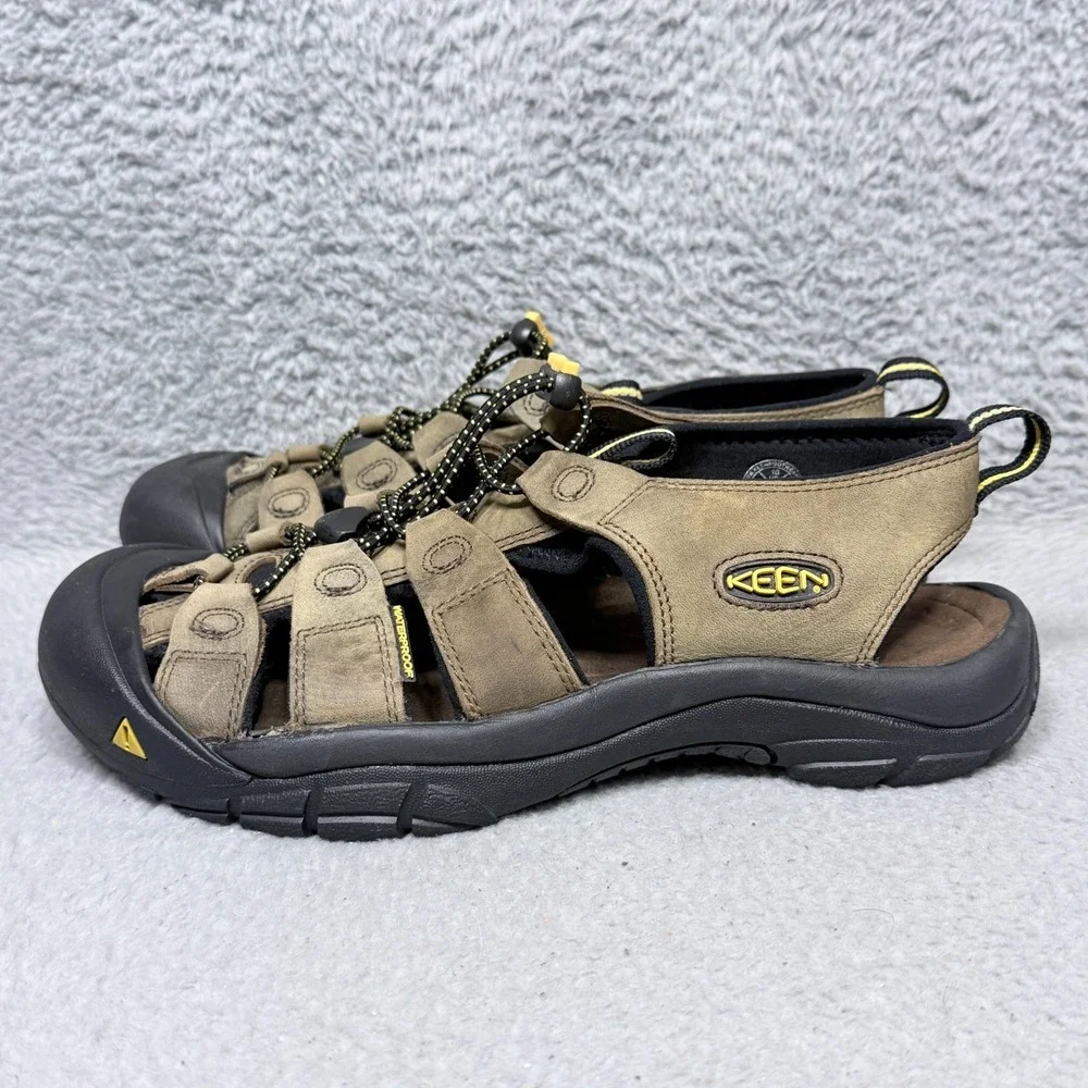 Keen Newport Mens Size 10 Waterproof Hiking Sandals Shoes Taupe Leather